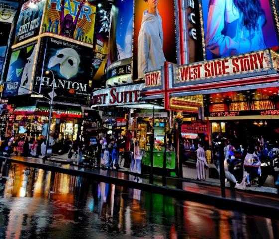 Brass on Broadway, Musical meets fanfare