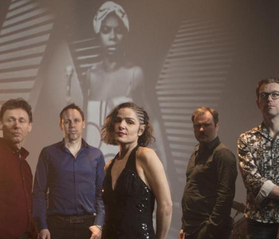 Delphine Gardin & group